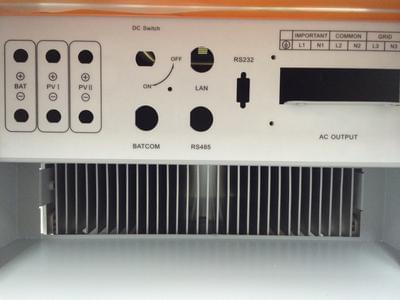 3000W MPPT太阳能充电控制器